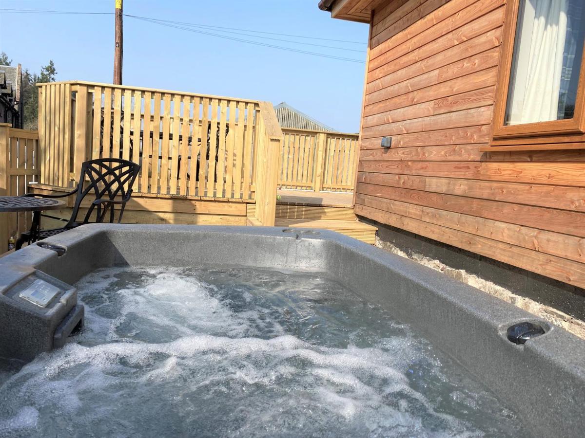 Pheasant Lodge With Hot Tub Forgandenny Zewnętrze zdjęcie